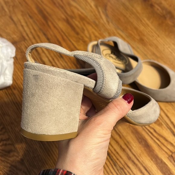 Browns Couture never worn low heels - Picture 6 of 6